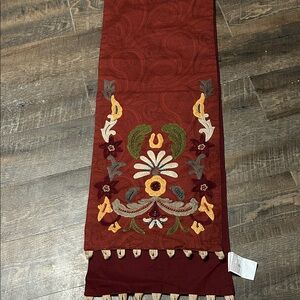 Pier 1 Table Runner‎ 13" x 72" Beaded Fall Colors Red Yellow Tapestry